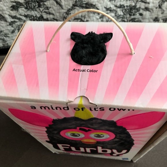 “Punky Pink” Furby - Picture 5 of 5
